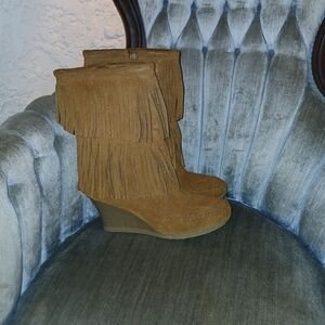Minnetonka double fringe wedge brown boots